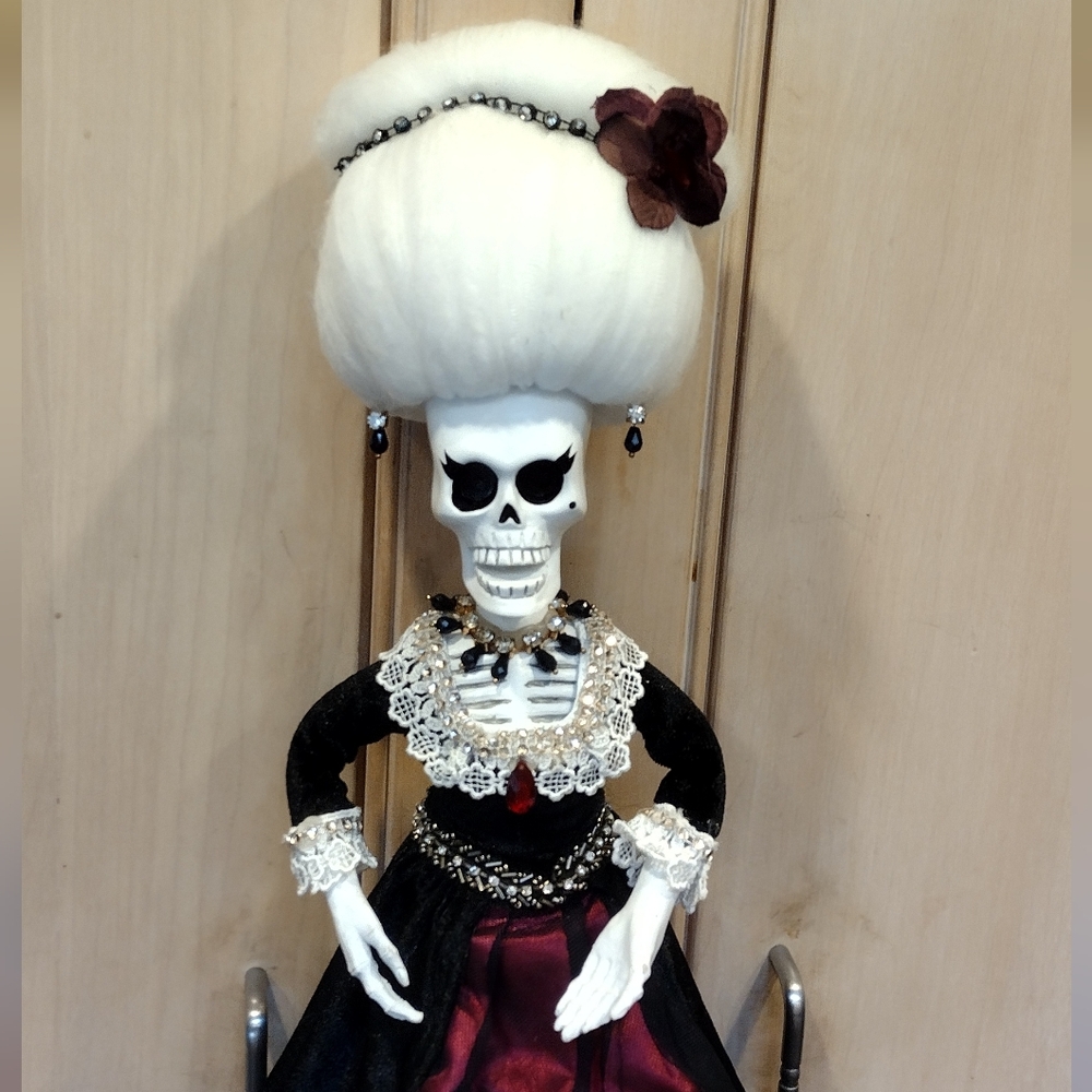 2019 Victorian Ghost Bride Day Of The Dead "Catrina" Doll - Picture 3 of 17